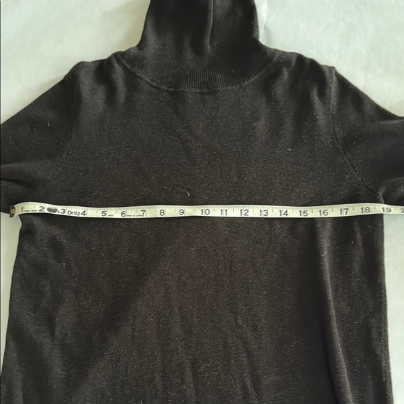 CAbi Fireside Turtleneck #3476 - size M - EUC - Picture 8 of 10